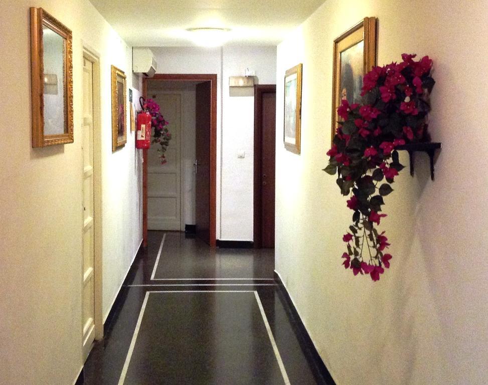 Hotel Bernheof Genua Exterior foto